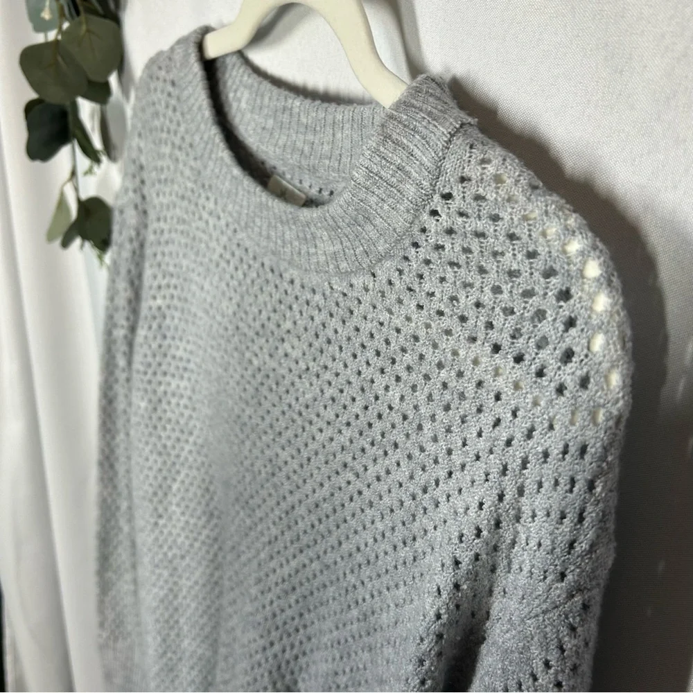 Offline by Aerie | Oversized Open Knit Light Gray Sweater Women’s Size Small